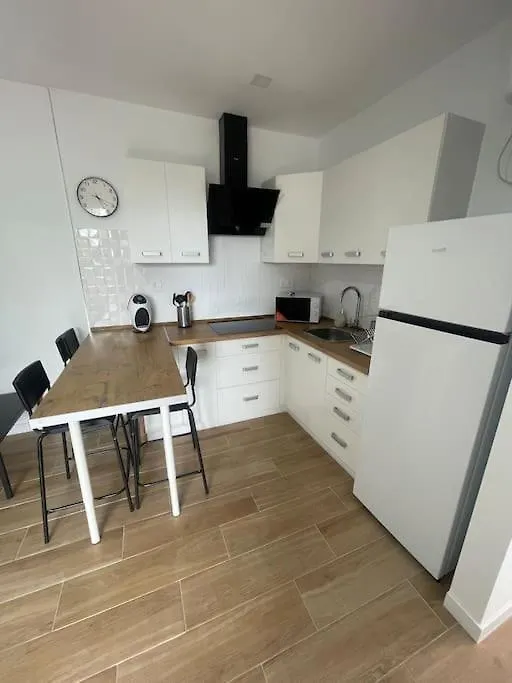 Apartamento D&L طوستا ديل سيلونثيو شقة